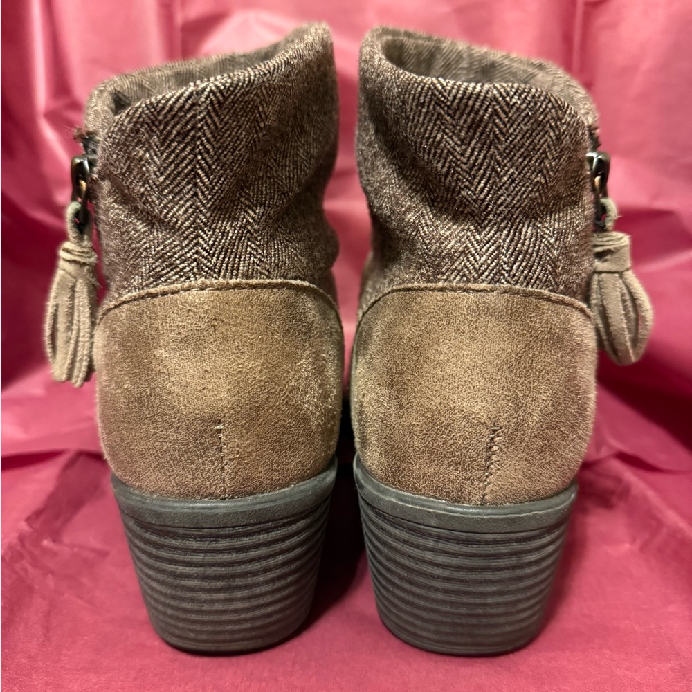 B.O.C. Bendell Rustic Western Bootie - Picture 6 of 7